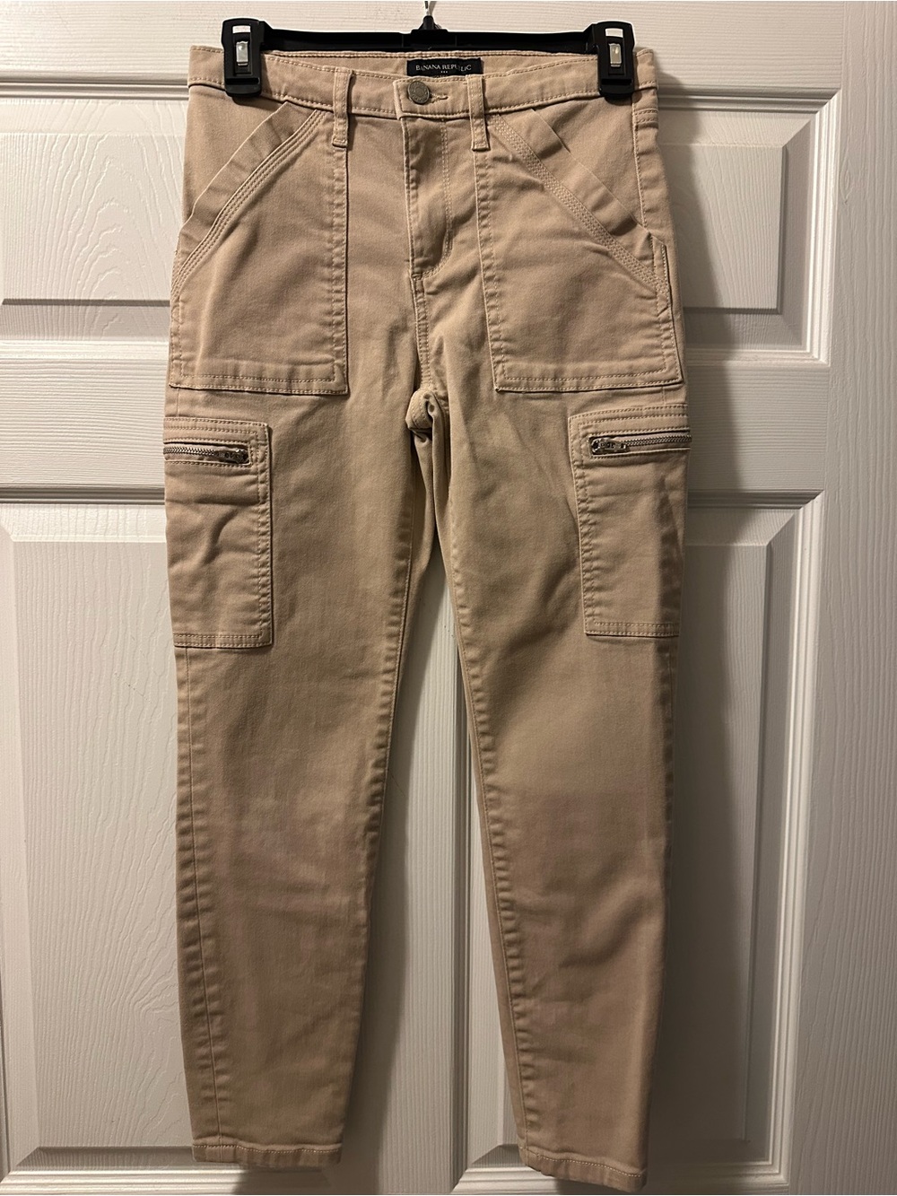 Women’s Banana Republic High Rise Slim Khaki Cargo Pants - Size 25P (0P)